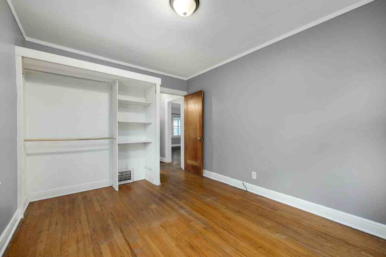 1600 McLean Avenue - Photo 6 of 32