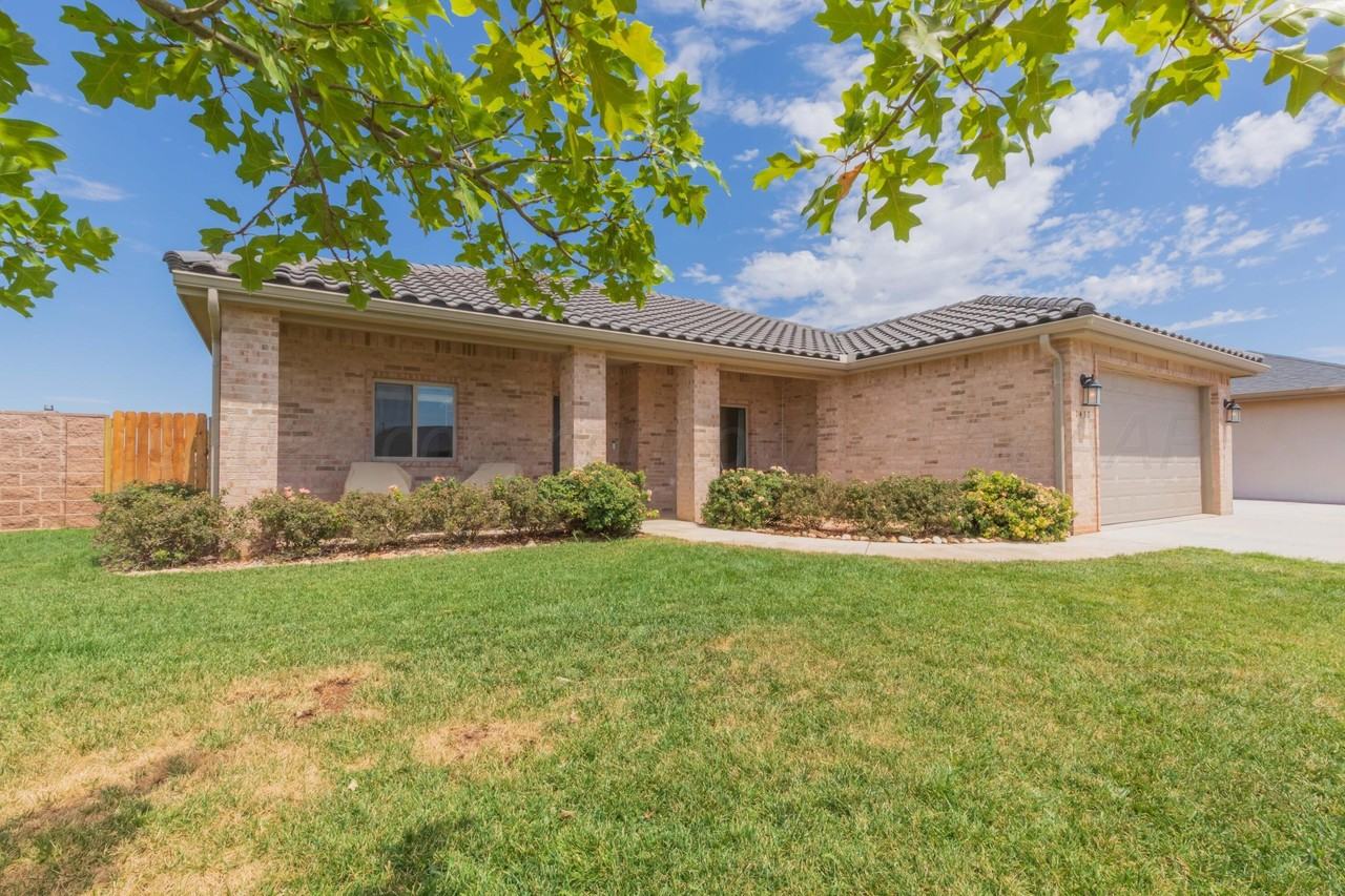 1430 Merlot Blvd - Photo 3 of 33
