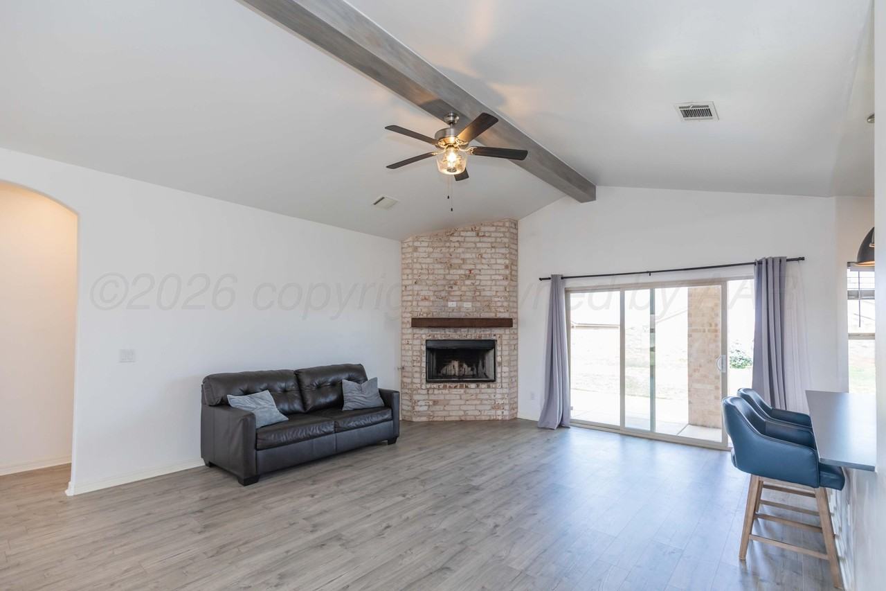 1430 Merlot Blvd - Photo 7 of 33