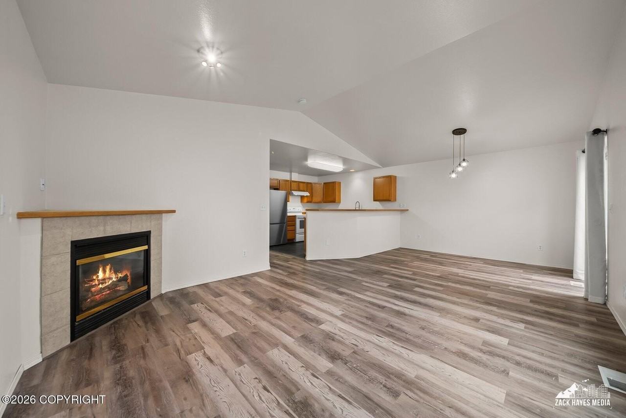 9456 Morningside Loop #B - Photo 4 of 39