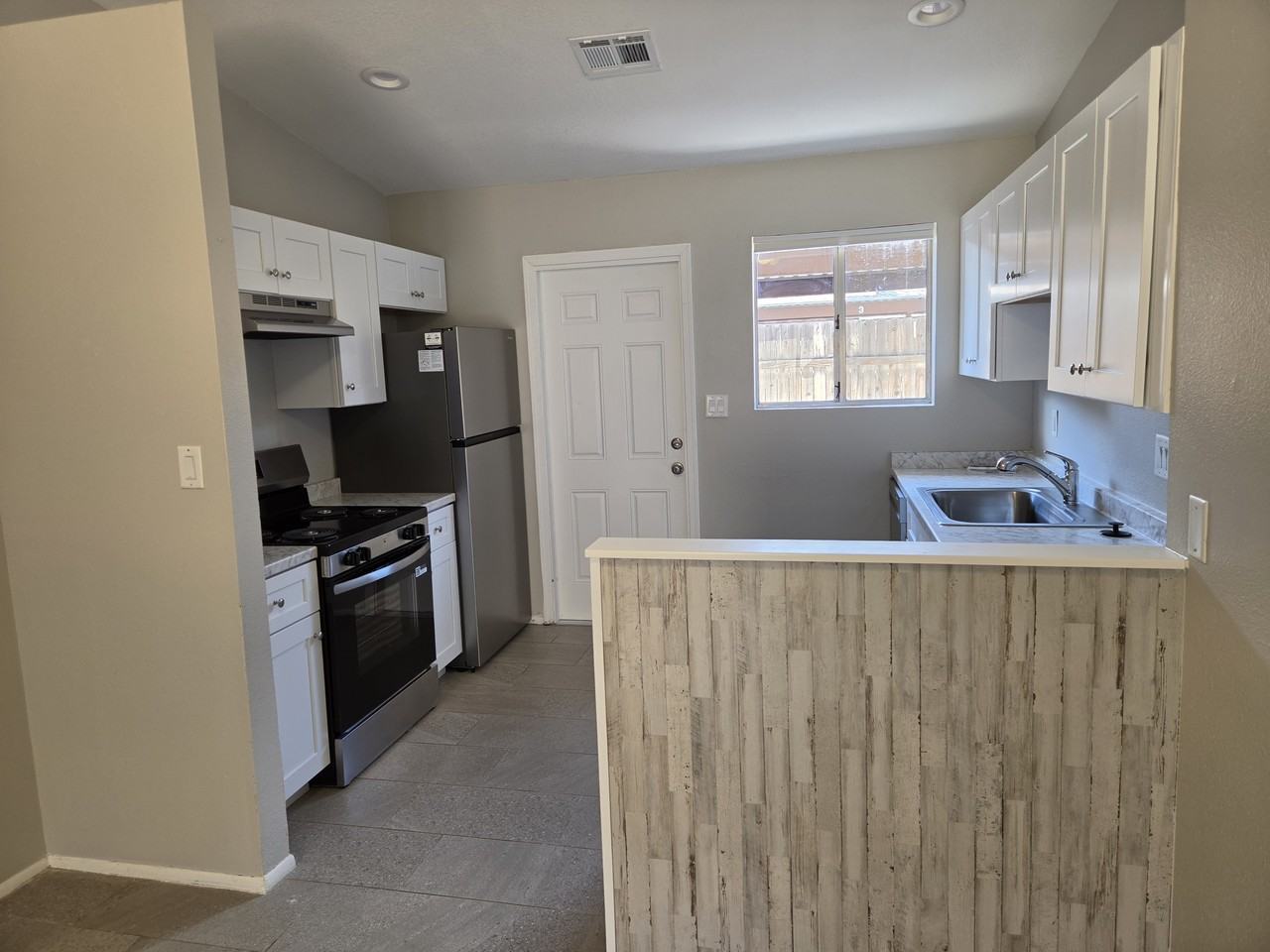 6245 E Glencove Cir #3 - Photo 3 of 22