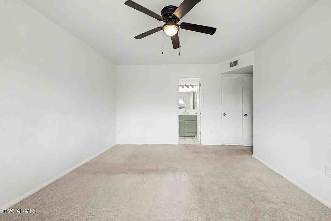 1134 W Hermosa Dr - Photo 4 of 32
