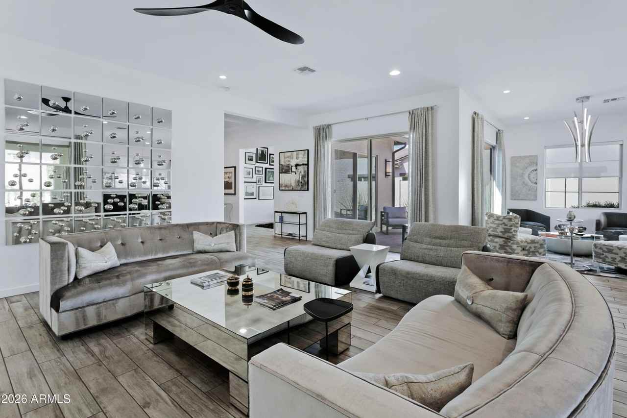 4428 E Roy Rogers Rd - Photo 7 of 34