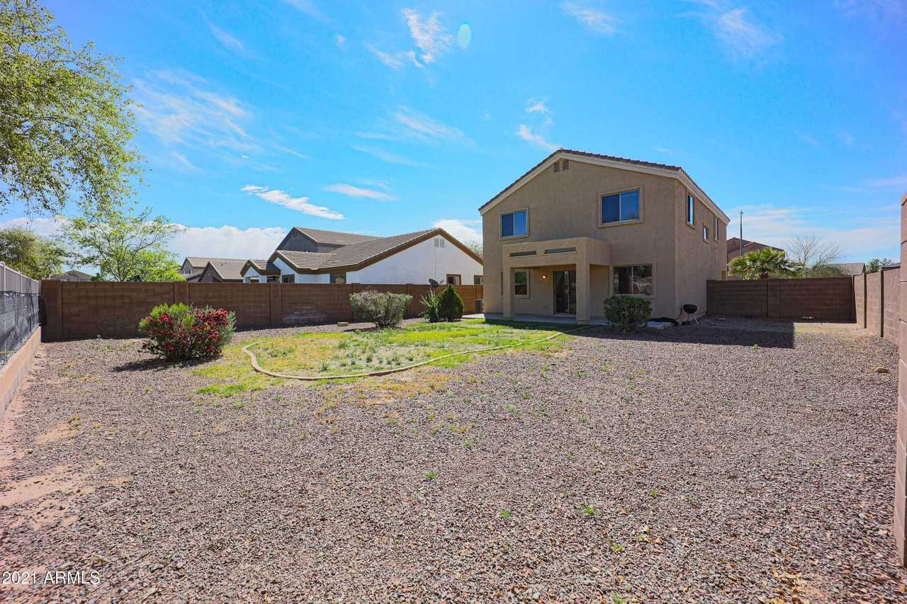 10938 W Meadowbrook Ave - Photo 3 of 32