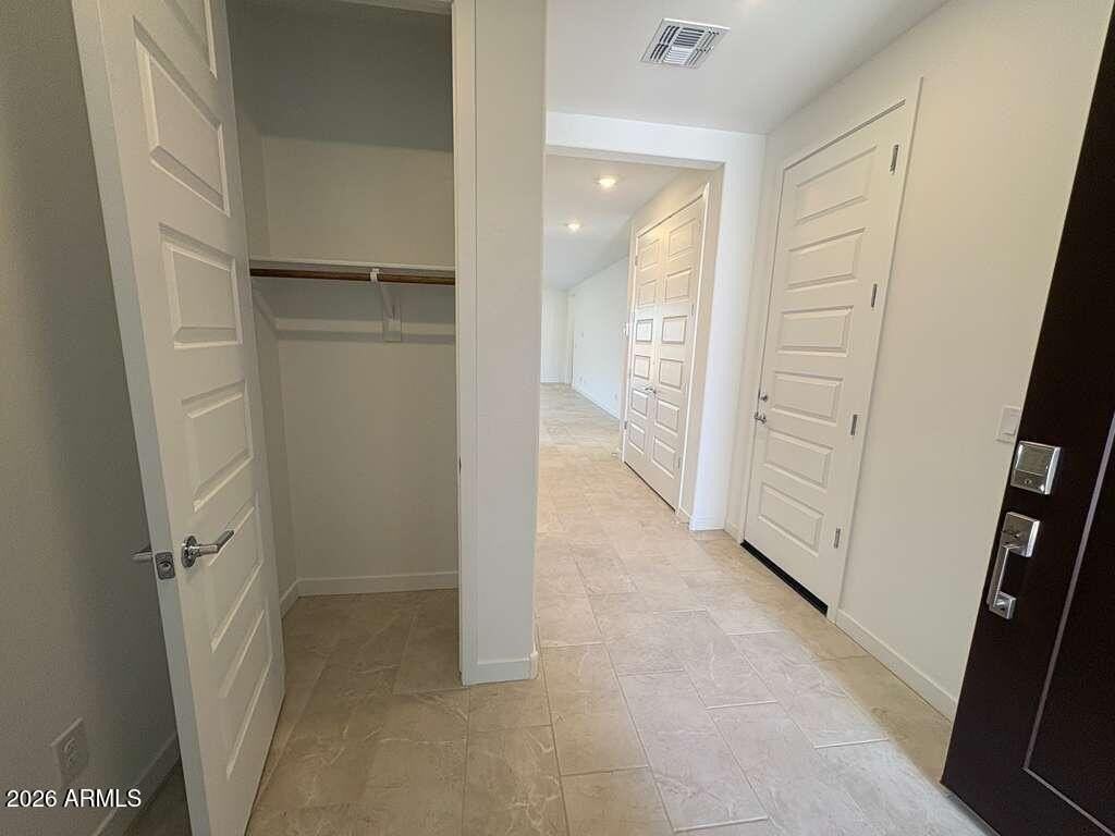 4517 E Kenneth Ln - Photo 5 of 38