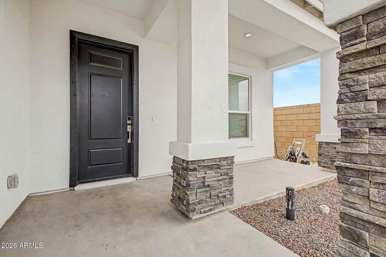 10249 W Adam Ave - Photo 7 of 49