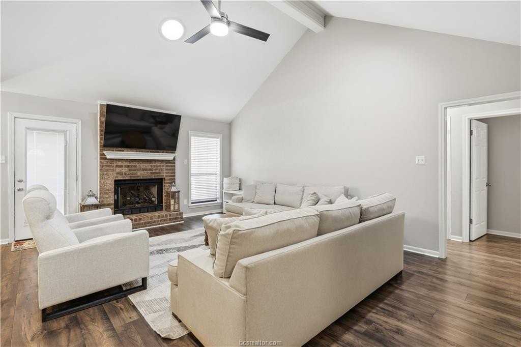 2908 Durango Ct - Photo 5 of 24