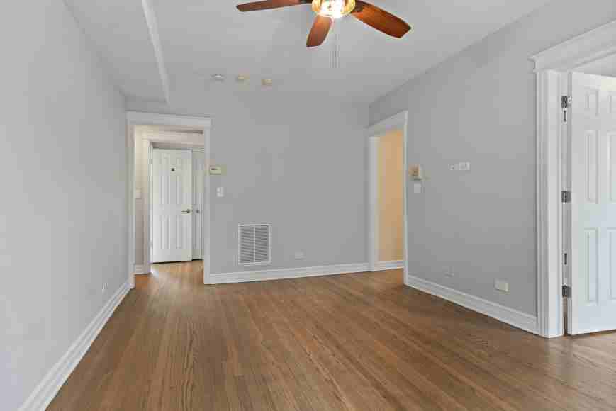 2211 W Winona St - Photo 5 of 10