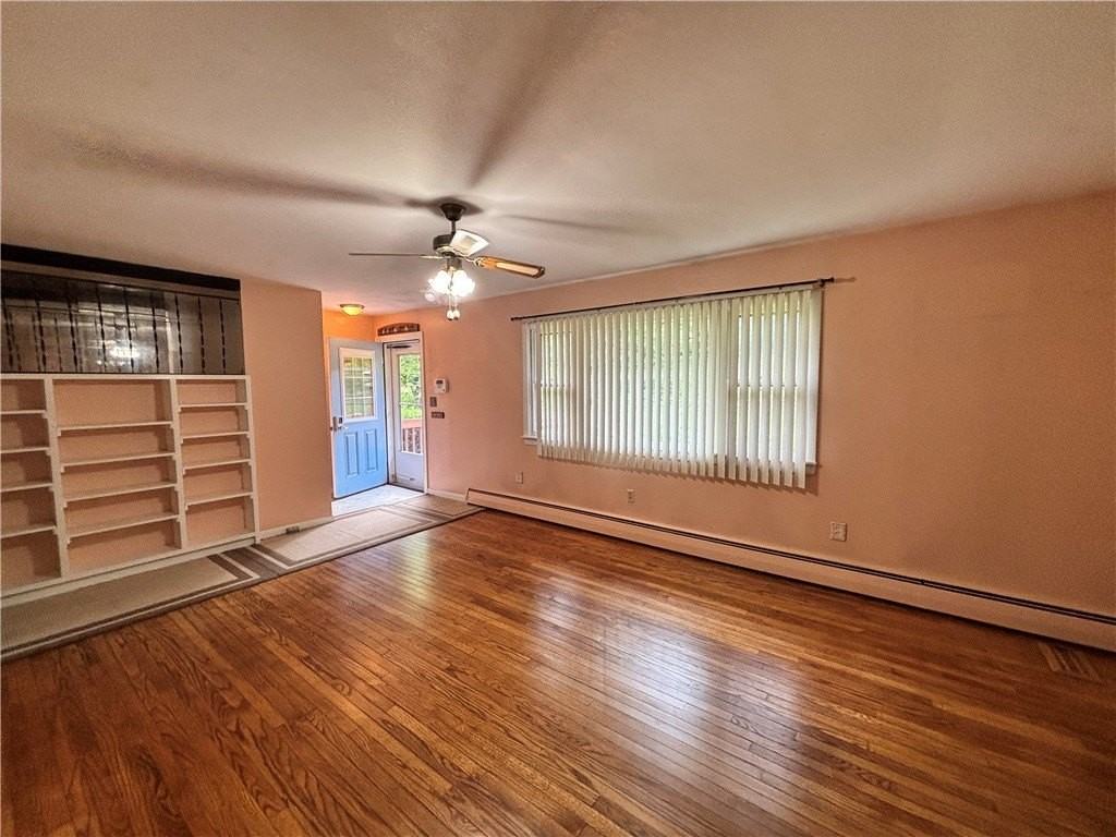 446 Moss Hill Rd - Photo 2 of 8