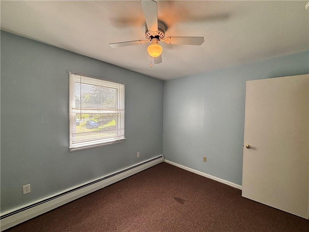 446 Moss Hill Rd - Photo 4 of 8