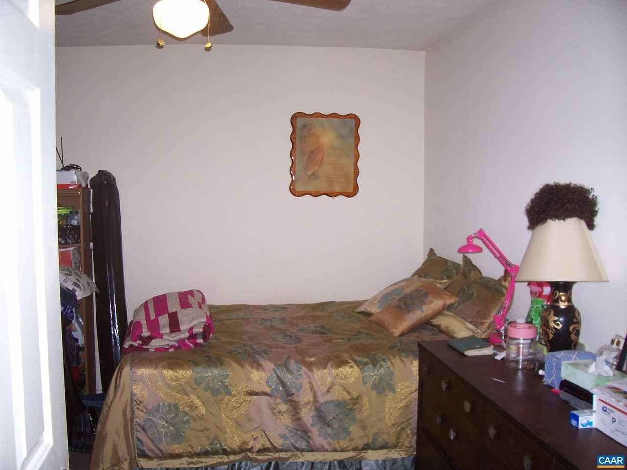 125 Rosser Ave E - Photo 7 of 7