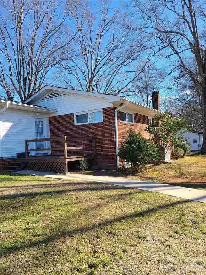 306 Westover Ave - Photo 2 of 9
