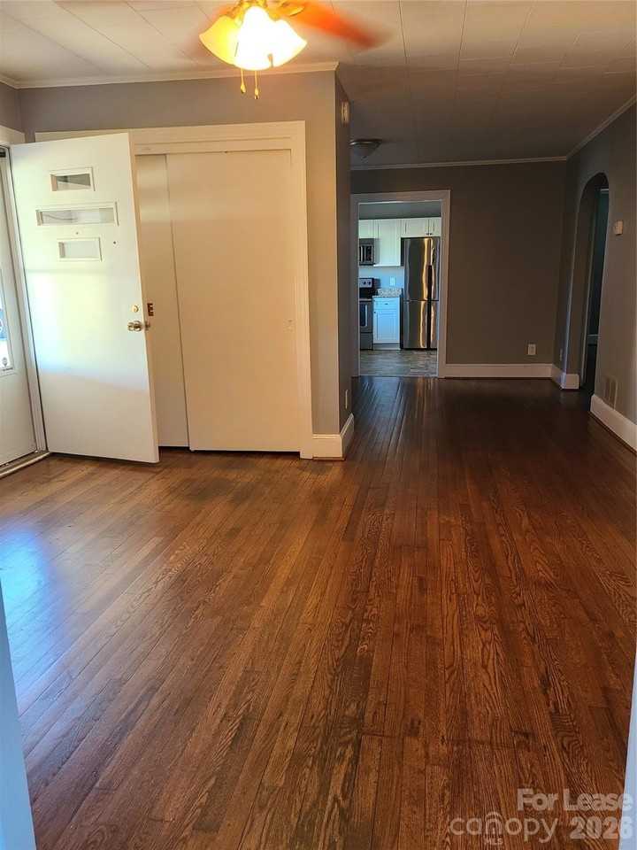 306 Westover Ave - Photo 4 of 9