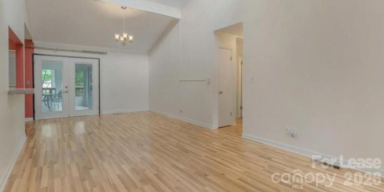 7312 Barcliff Dr - Photo 2 of 6
