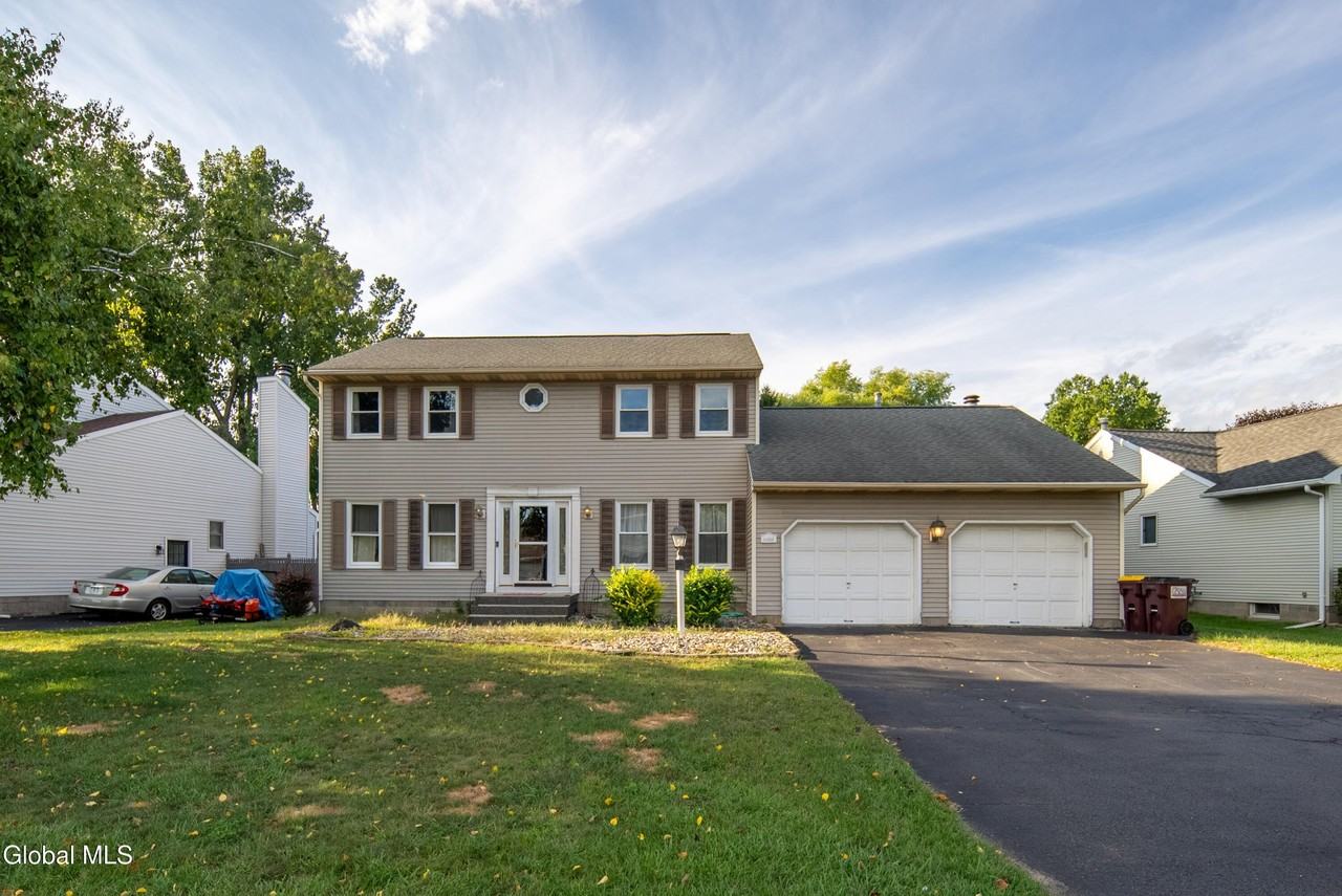 31 Berkshire Dr