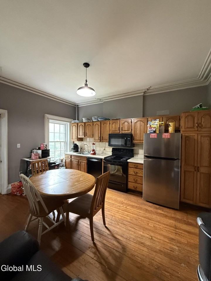 130 Grand St #3 - Photo 2 of 14