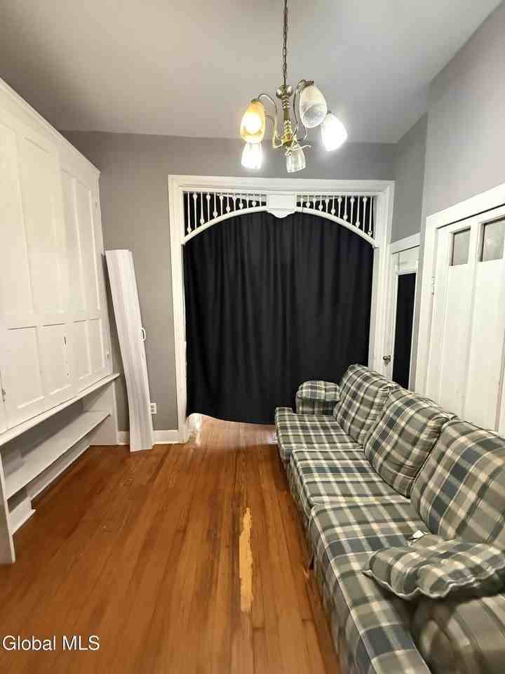 130 Grand St #3 - Photo 4 of 14