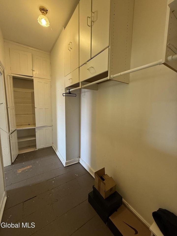 130 Grand St #3 - Photo 6 of 14