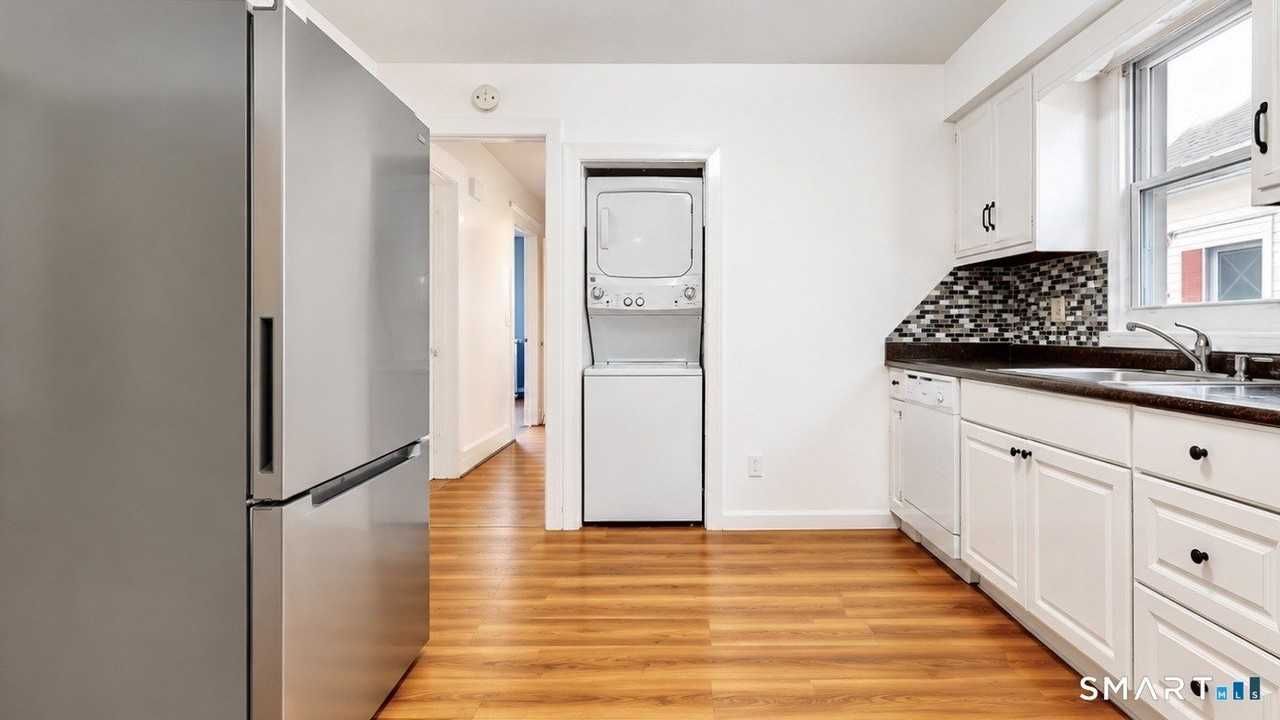 21 Parmalee Ave #2 - Photo 5 of 19