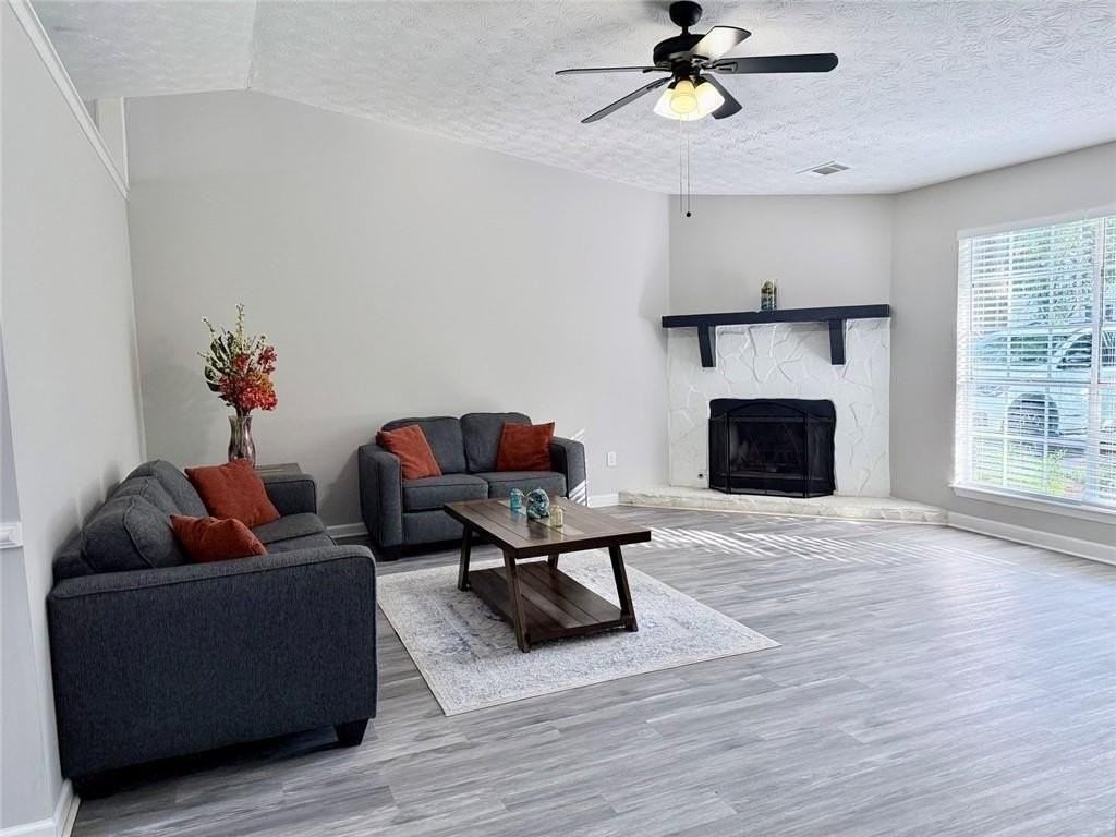 5285 Sugar Crest Dr - Photo 4 of 20