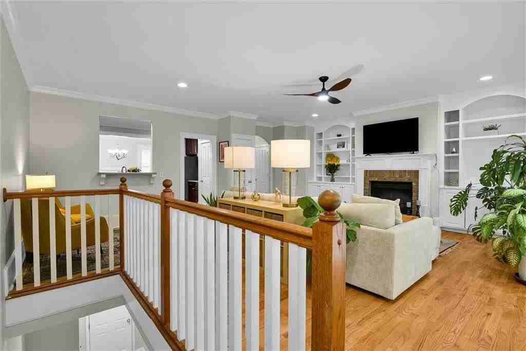 2635 Colgan Ct Se - Photo 3 of 40
