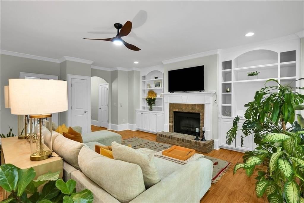 2635 Colgan Ct Se - Photo 6 of 40