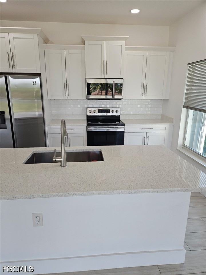 4425 Sw Santa Barbara Pl #203 - Photo 4 of 18