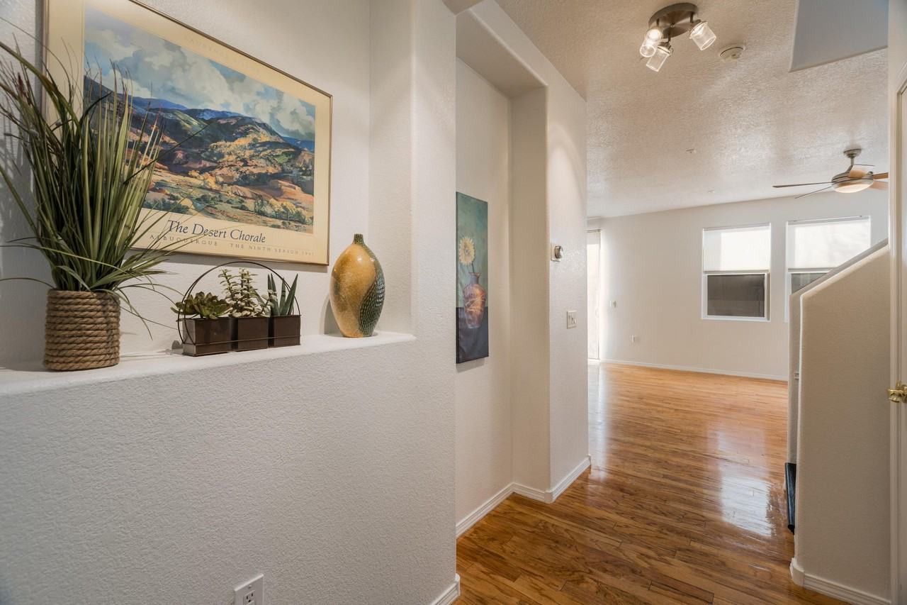 601 Menaul Blvd Ne #3603 - Photo 5 of 26