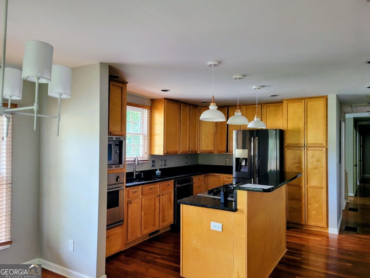 1928 Main St Nw - Photo 5 of 13