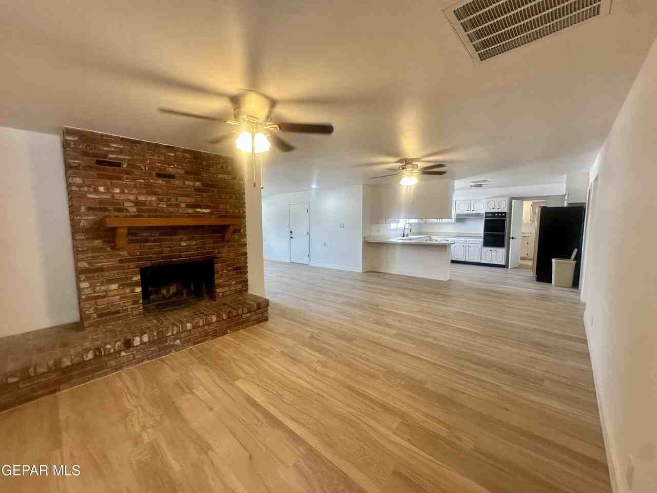 4128 Perth Dr - Photo 7 of 21