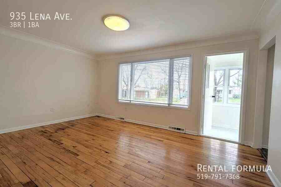 935 Lena Ave - Photo 4 of 10