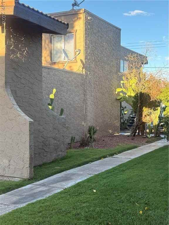 4607 Monterey Cir #3 - Photo 3 of 34