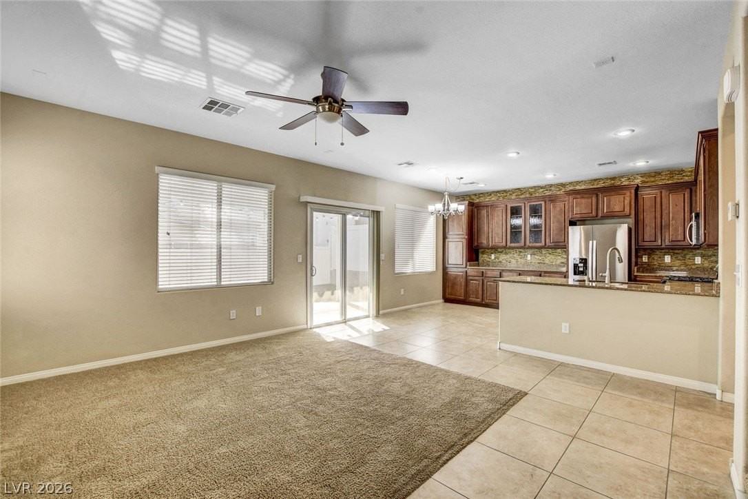 9353 Black Wolf Ave - Photo 4 of 41