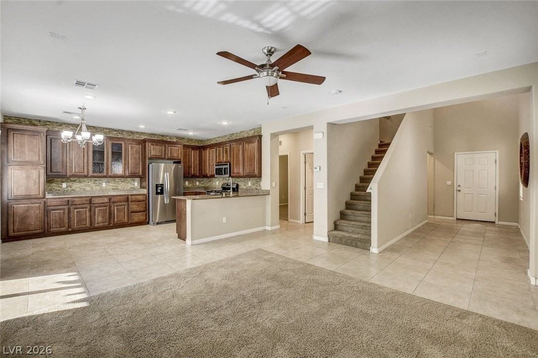 9353 Black Wolf Ave - Photo 5 of 41