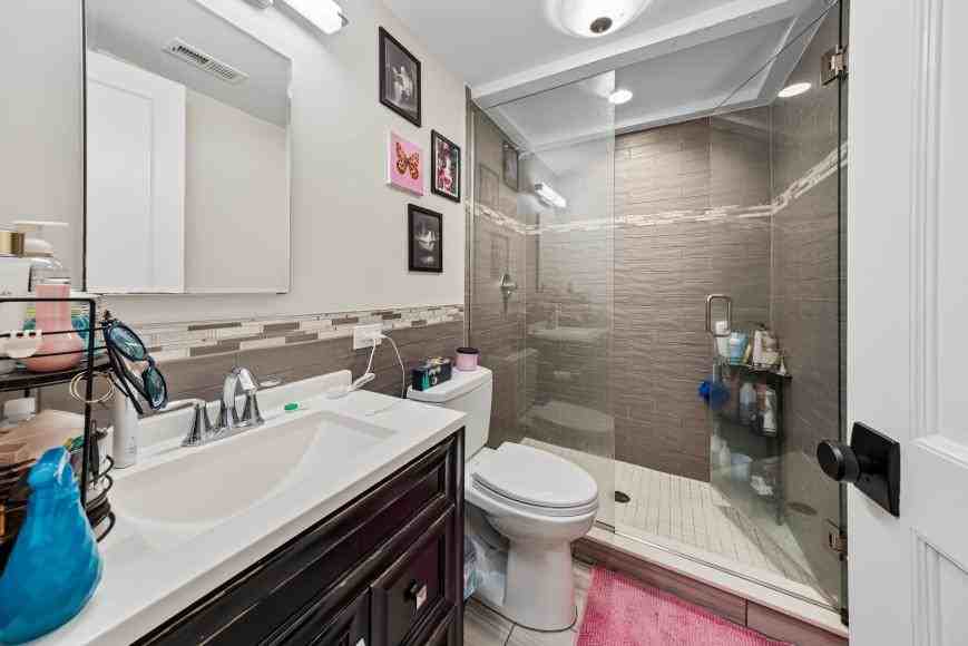 2027 N Humboldt Blvd - Photo 5 of 10