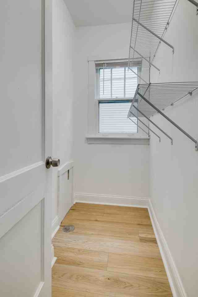 6228 W Berenice Ave - Photo 7 of 10