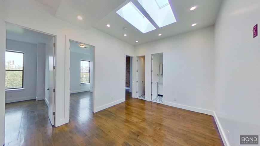 185 Jefferson St - Photo 2 of 10