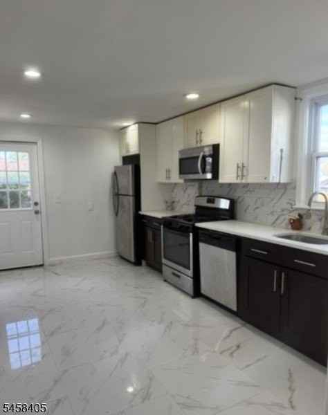 118 Irene St - Photo 4 of 8