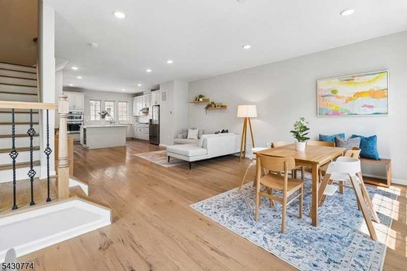 10 Cortland Ct - Photo 7 of 18