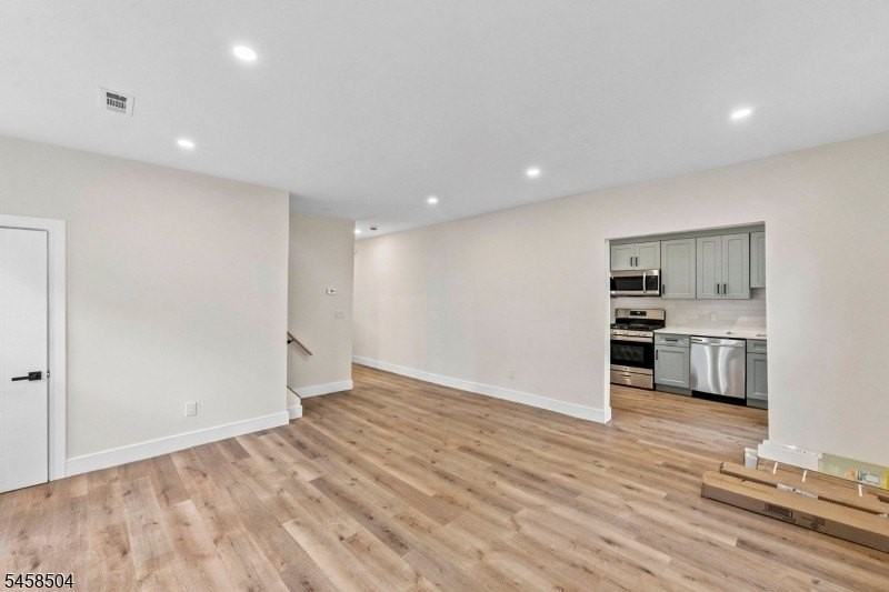 144 Main St #2 - Photo 3 of 10