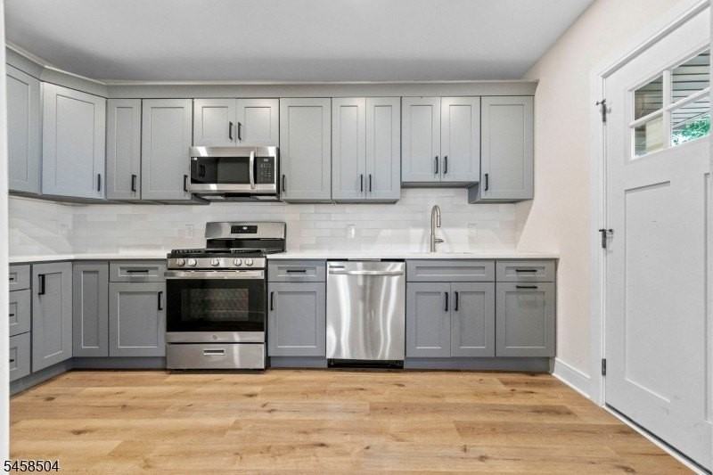 144 Main St #2 - Photo 5 of 10