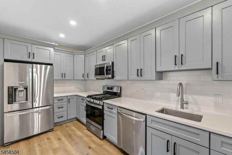 144 Main St #2 - Photo 6 of 10