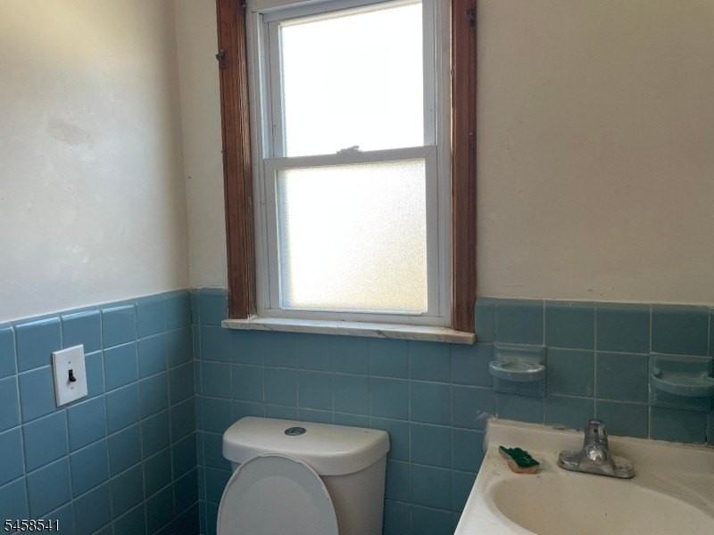 319 E 1st Ave #1 - Photo 7 of 8