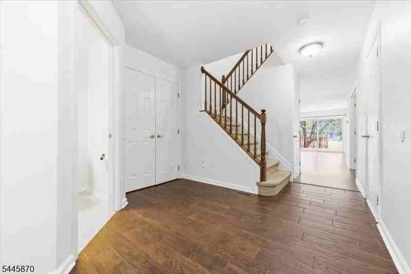 73 Castleton Rd - Photo 2 of 33