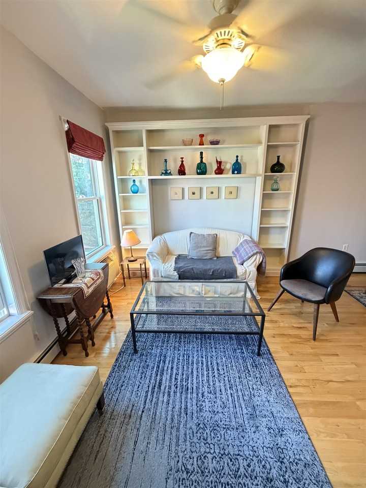 405 2nd St #3L - Photo 4 of 16