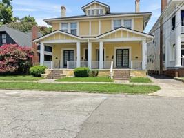 featured image of 327 Ellis St #B