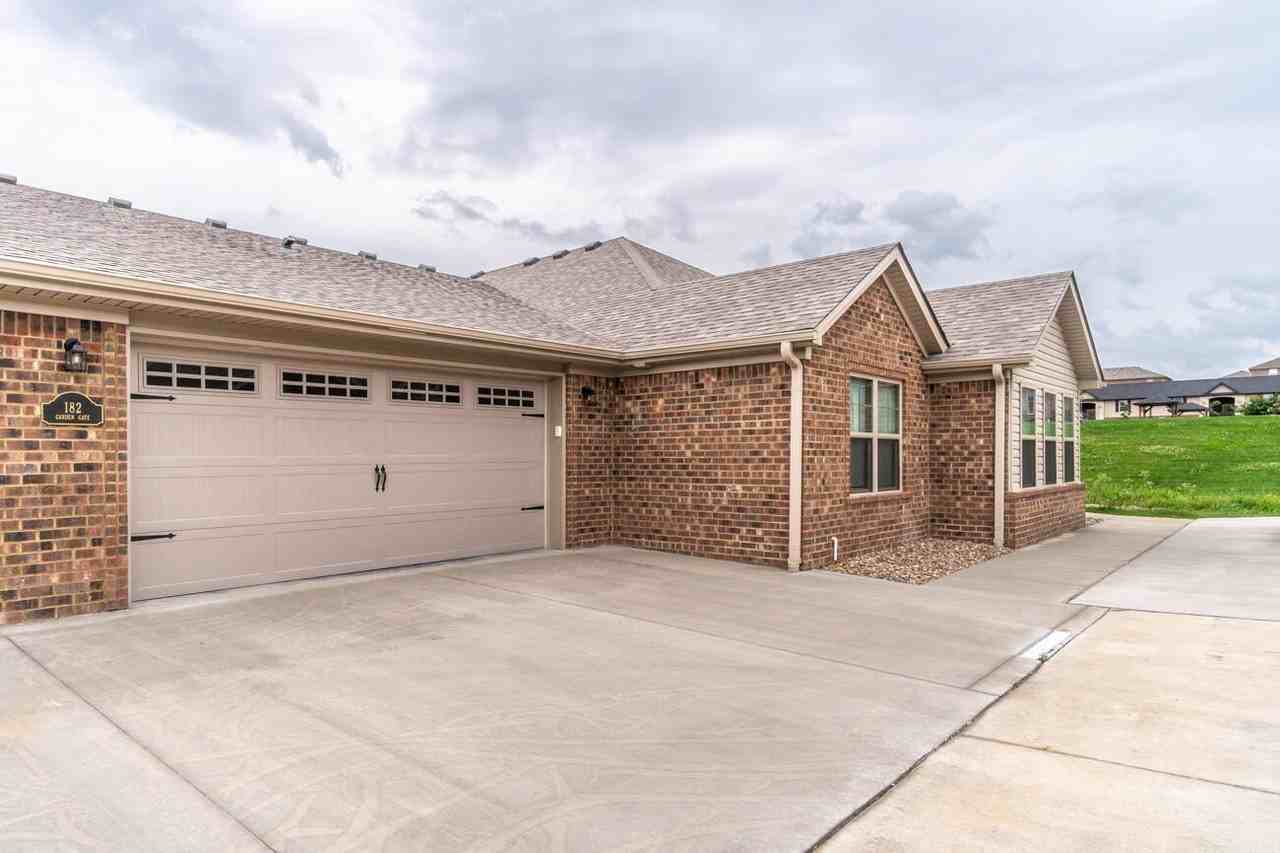 182 Garden Gate Dr - Photo 4 of 31