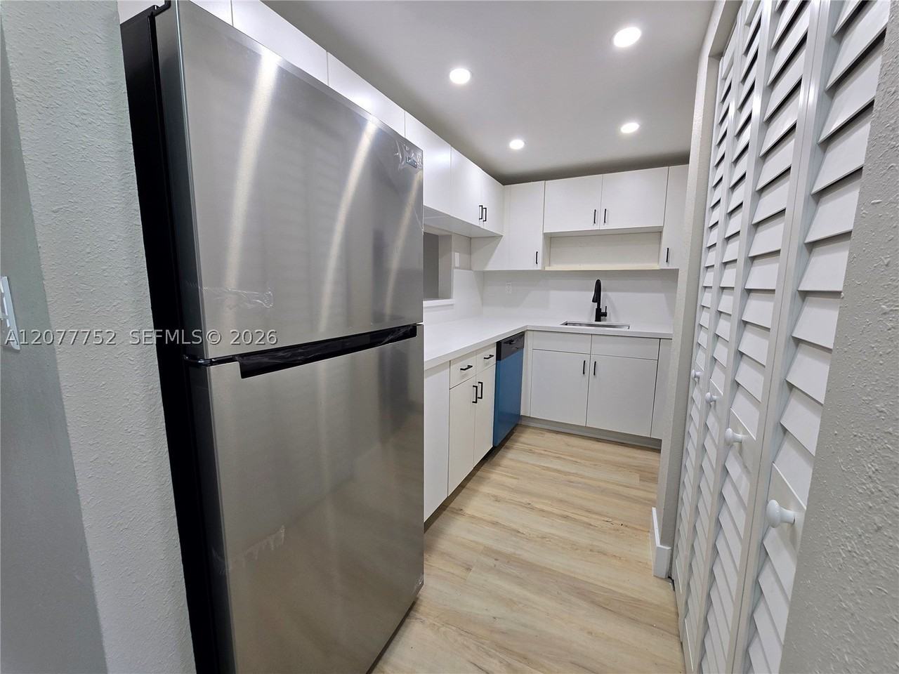 17120 Sw 94th Ave #404 - Photo 7 of 16