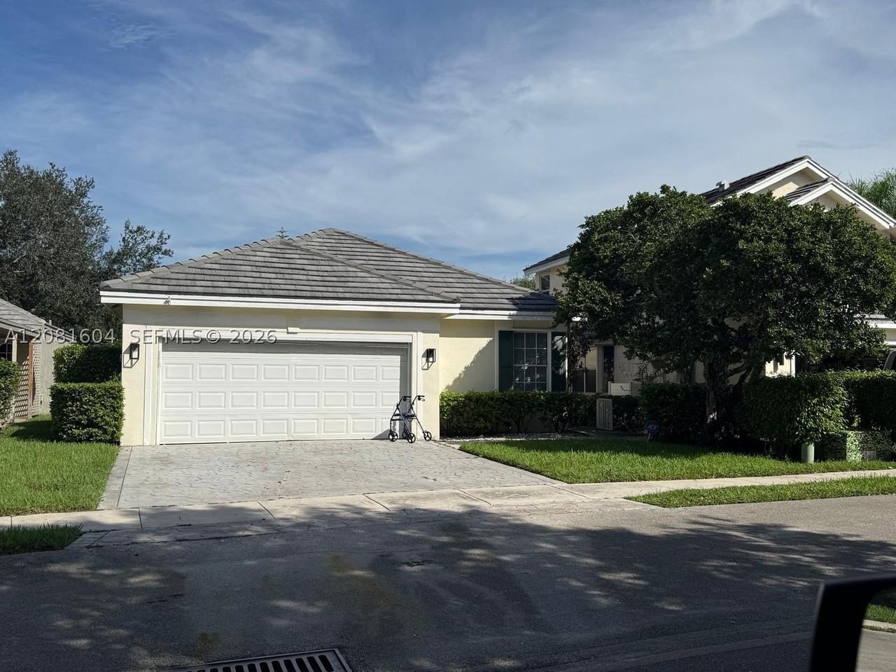 2957 Myrtle Oak Cir - Photo 2 of 19
