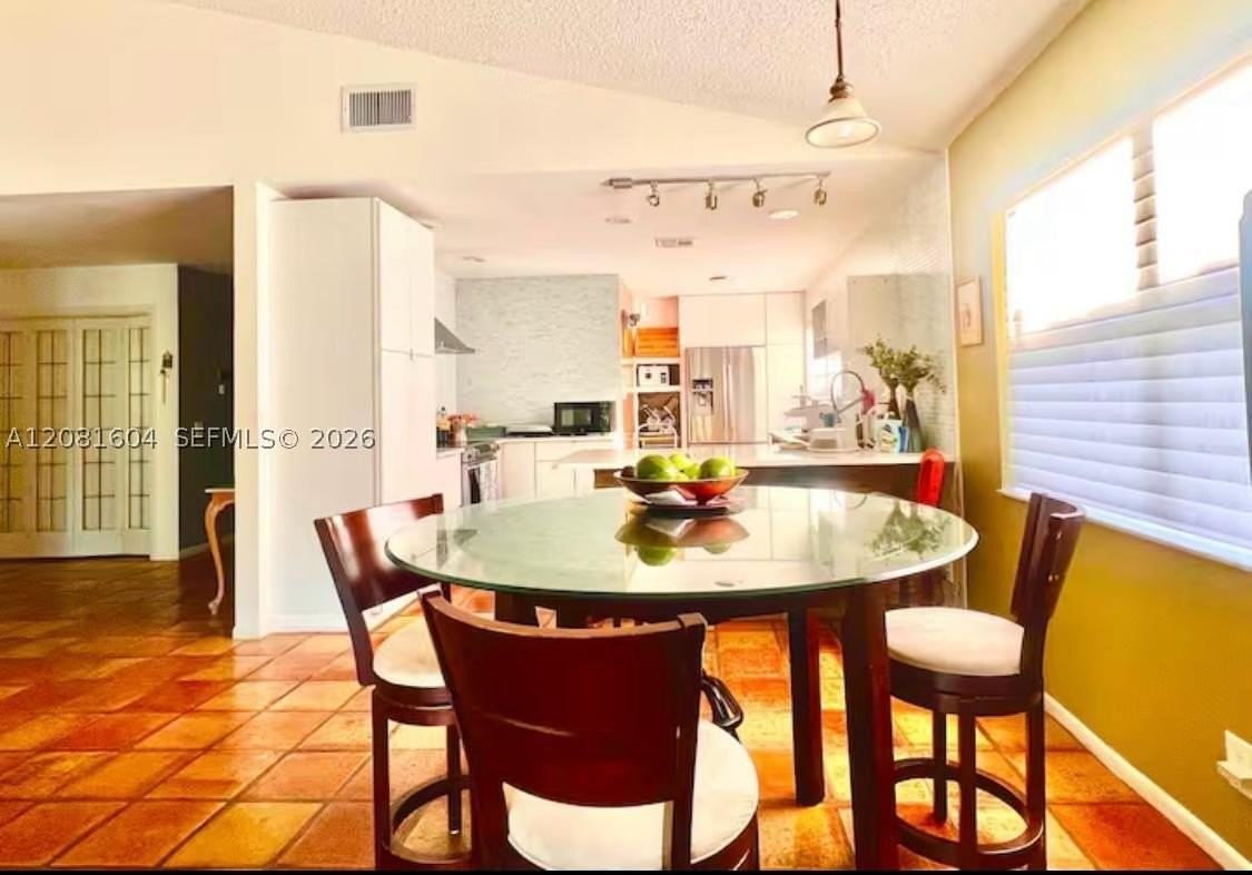 2957 Myrtle Oak Cir - Photo 4 of 19